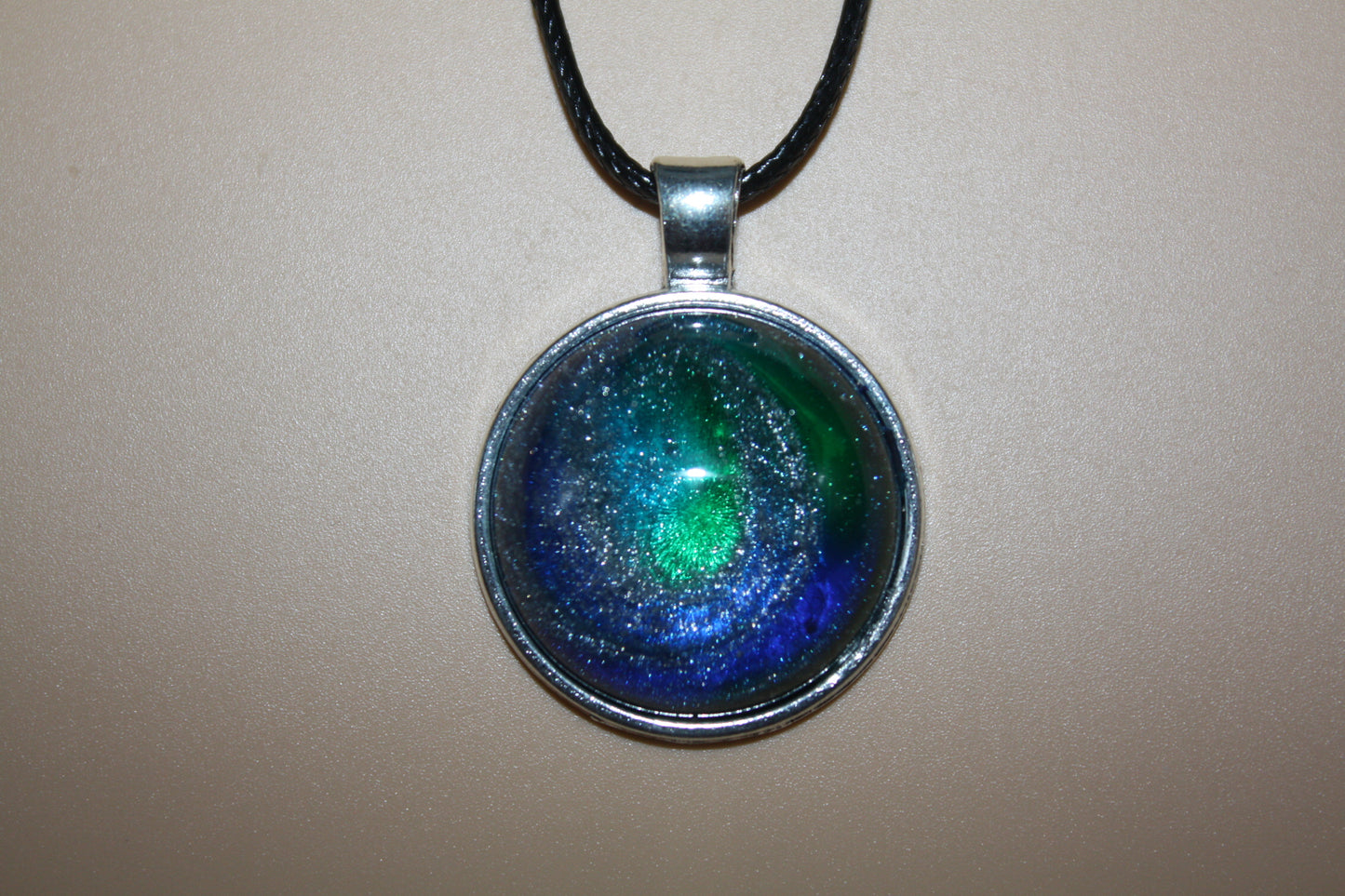 Blue Round Plata Pendant