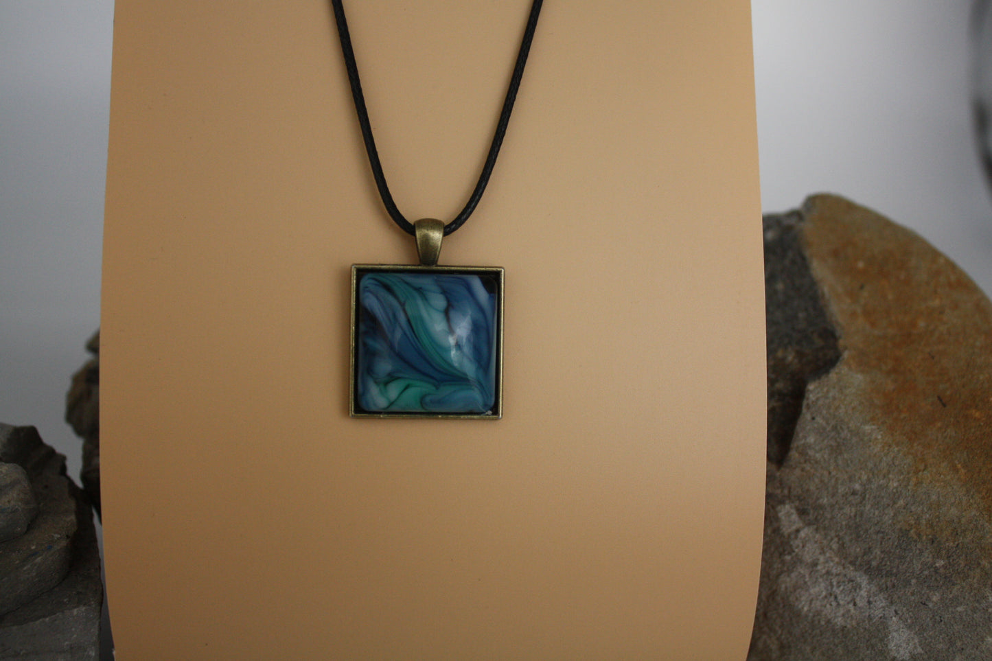 Oceans Five Evarista Pendant
