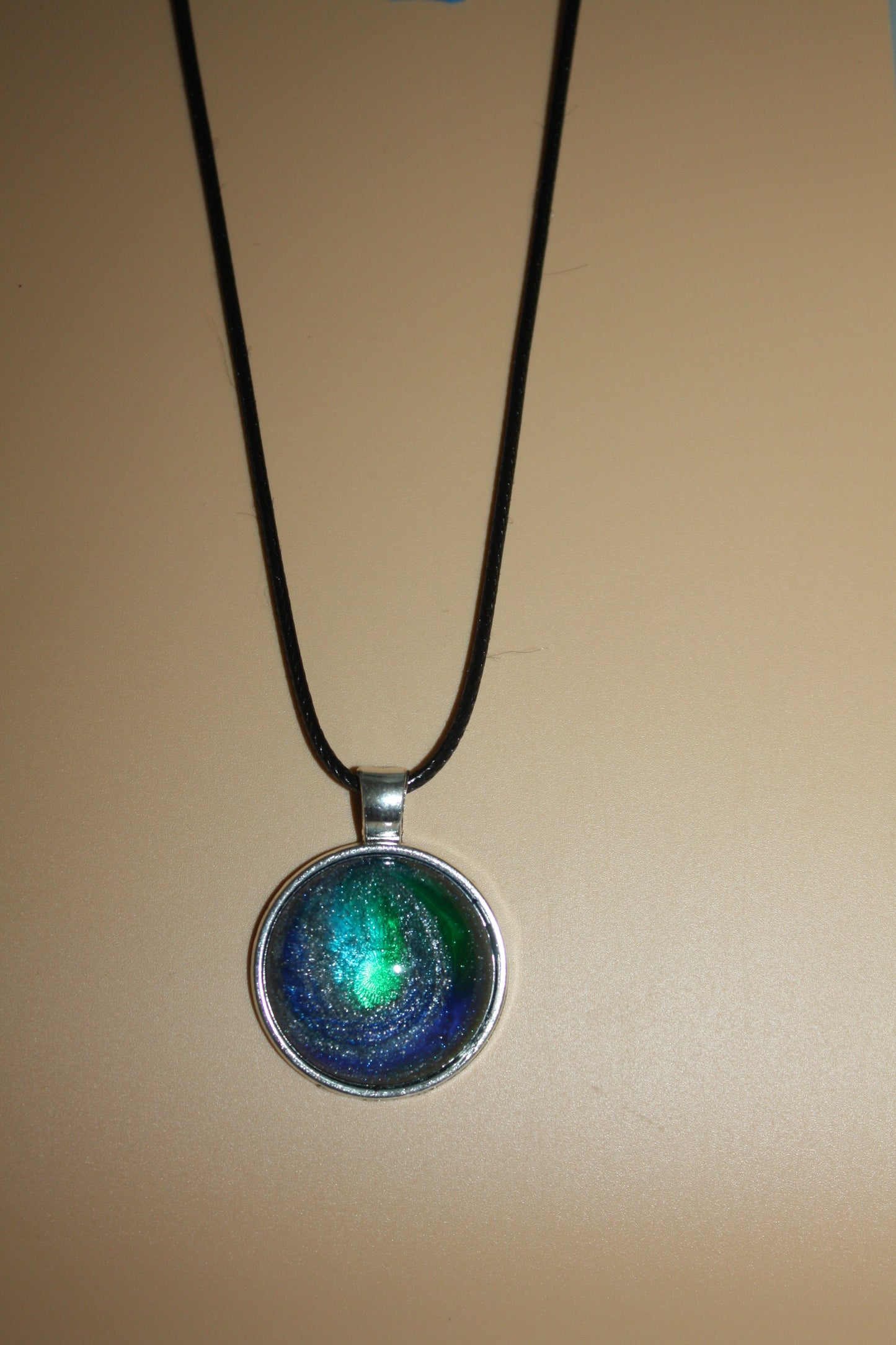 Blue Round Plata Pendant